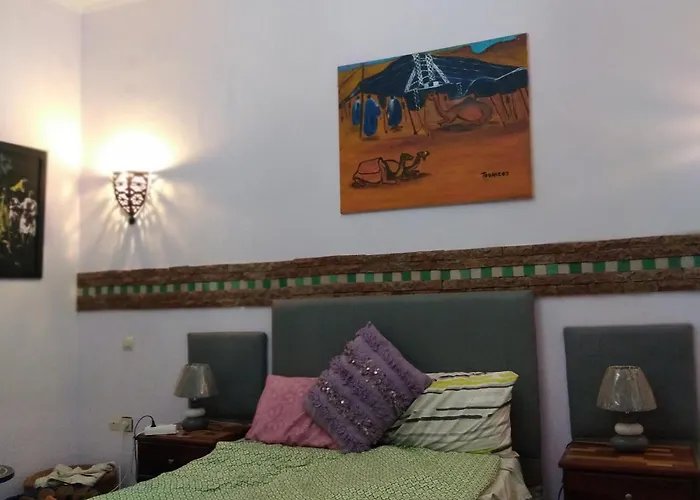 Dar Sam - Purple Room
